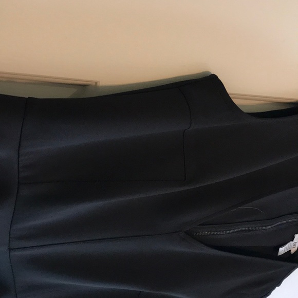 Perfect Little Black Dress - Picture 4 of 4